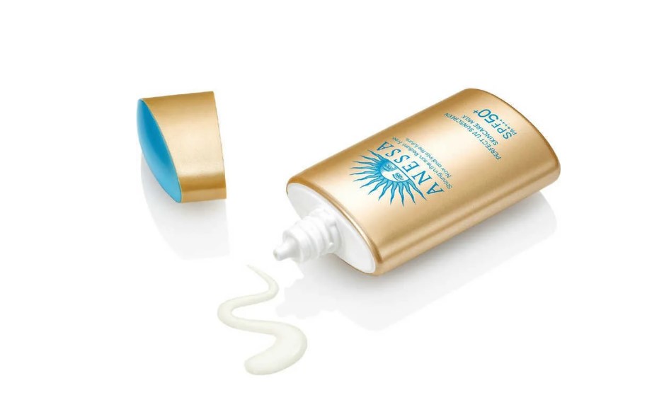 Screenshot_18.jpgAnessa Perfect UV Sunscreen giúp ngăn tia UV đồng thời nâng tone da tự nhiên, mang lại làn da sáng khỏe.